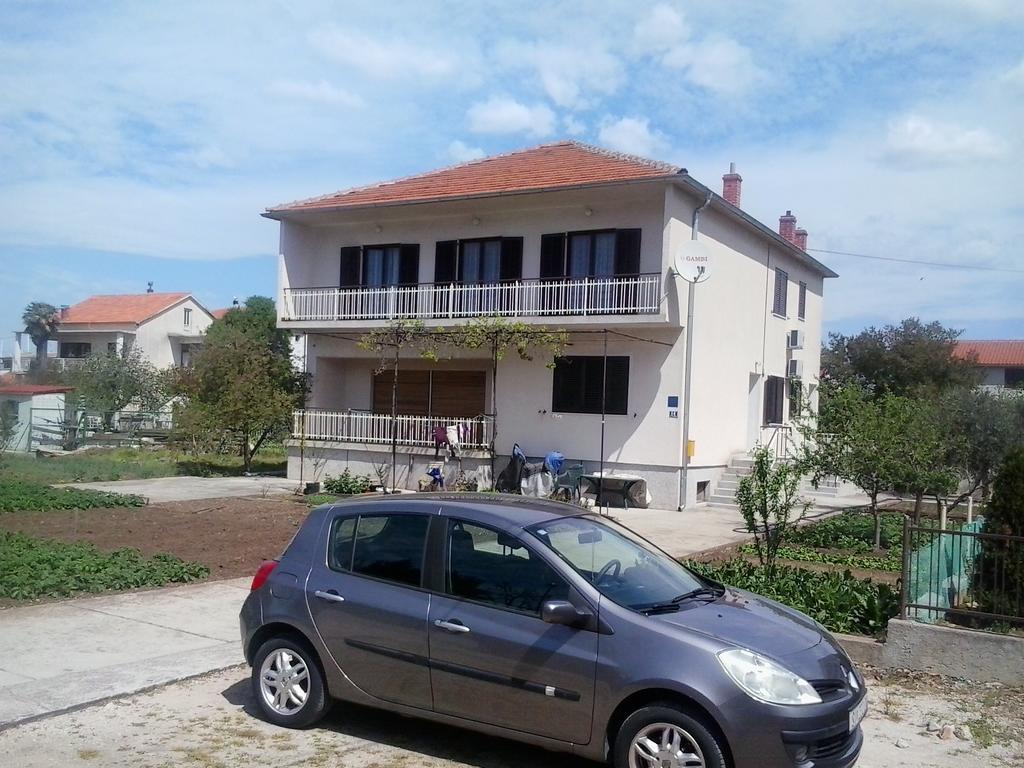 Pave Apartment Betina  Εξωτερικό φωτογραφία