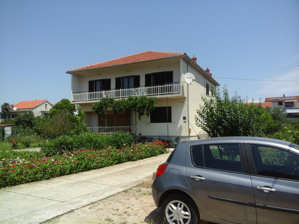 Pave Apartment Betina  Εξωτερικό φωτογραφία